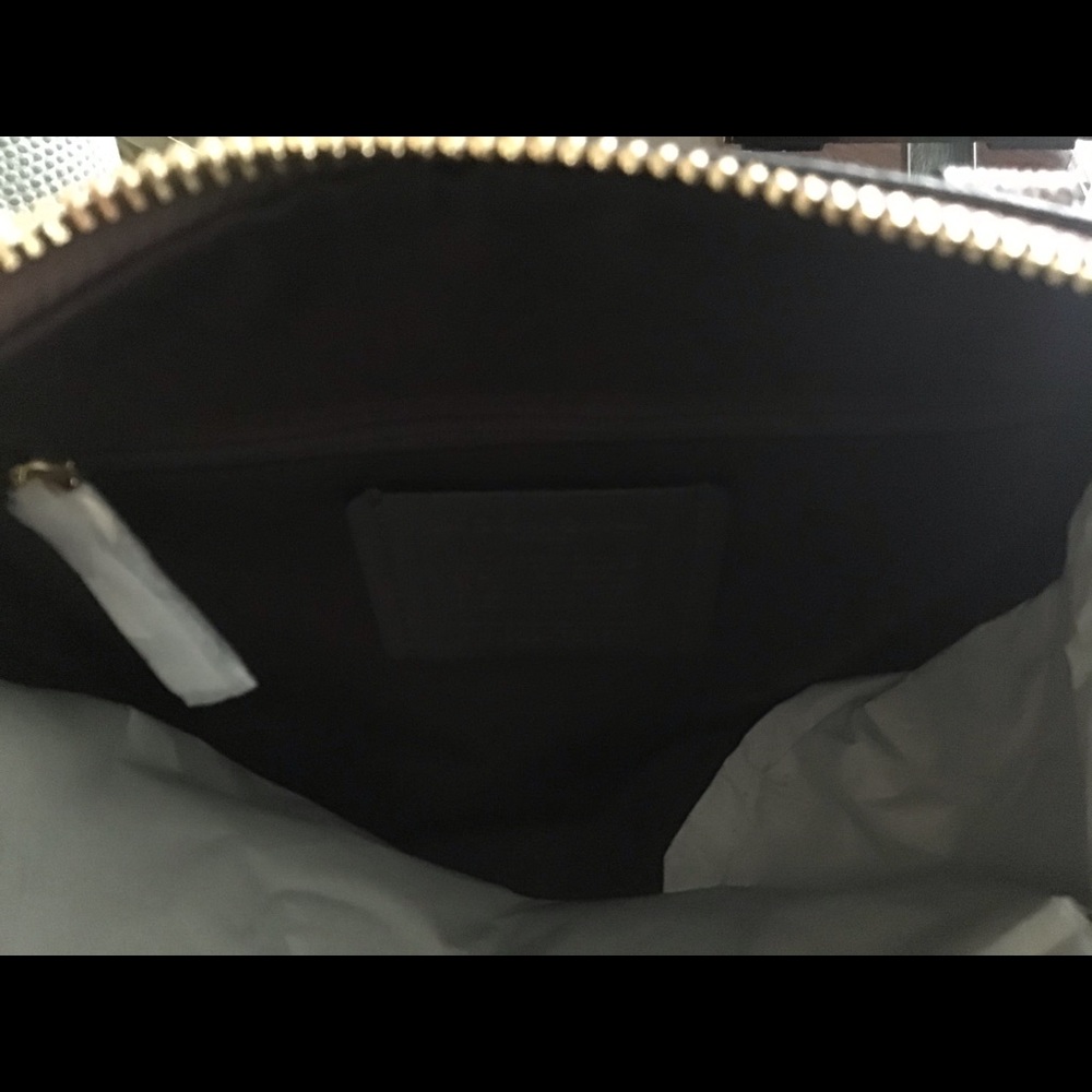 *SOLD*Coach Mini Bennett Signature Satchel - Picture 9 of 10